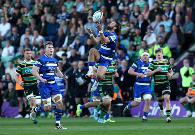 Tom de Glanville and Bath were dominant under the high ball (photo by David Rogers/Getty Images)