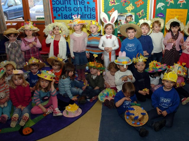 Barton Seagrave: Helping Hands preschool Easter bonnets 2010