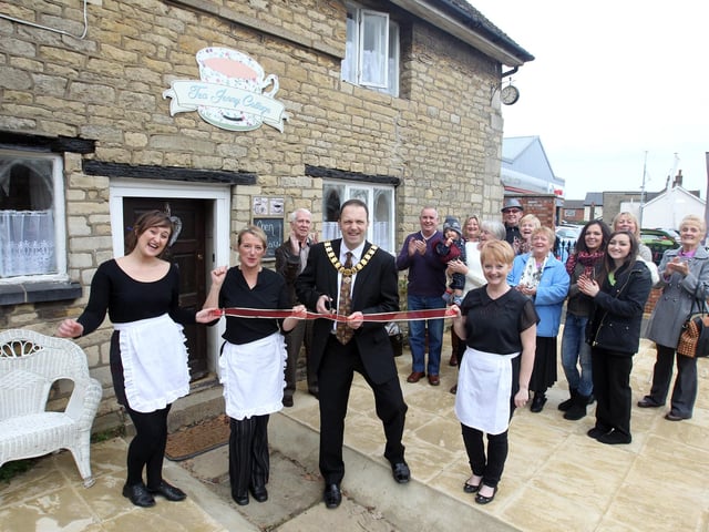Corby Old Village - new tea rooms 'Tea Jenny Cottage' official opening l-r Danielle Hadden, Lorraine Hadden, Deputy Mayor of Anthony Dady, Sandie McHutchison with guests
December 2013
