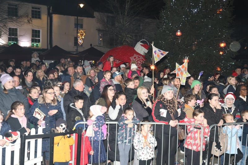 Kettering light switch on 2023:Kettering Christmas Lights Switch On