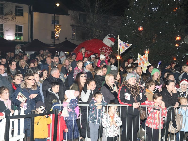 Kettering light switch on 2023:Kettering Christmas Lights Switch On