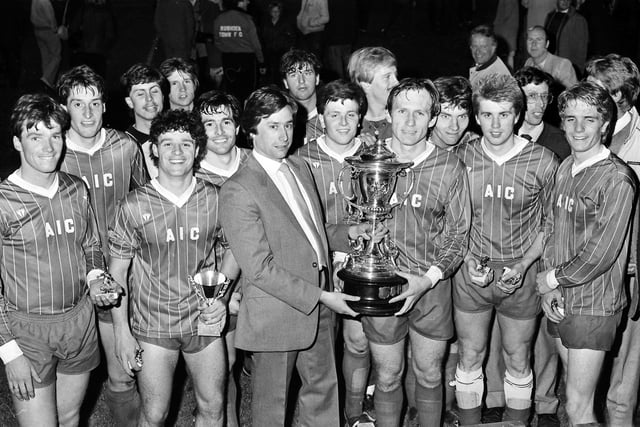 1984 a football team receives a trophy