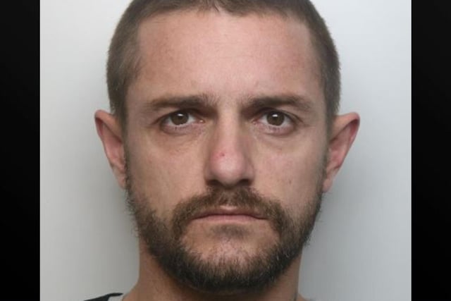 Detectives hunting Tomlin says anyone who sees him should call 999 immediately and not approach him. The 34-year-old is wanted in connection with a serious assault in Rushden. Incident number: 22000004470