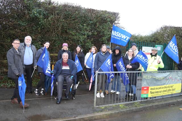 Meadowside Primary School strike by members of NASUWT /National World