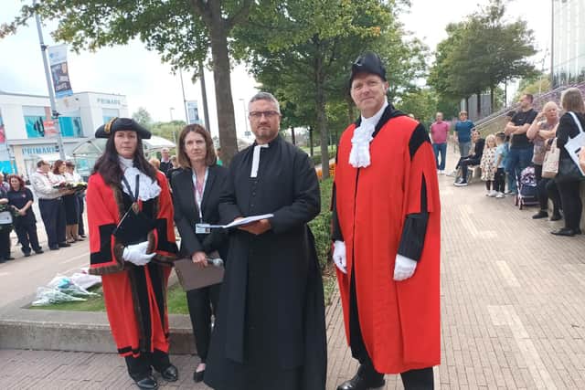 Deputy mayor Leanne Buckingham, Reverend Paul Frost, Cllr Alison Dalziel and Town Crier Anthony Dady at the proclamation of King Charles III