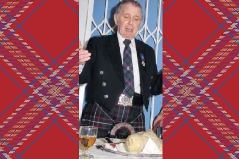 Ned Hunter addresses the haggis at a 2008 event