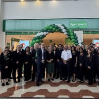 Wellingborough Specsavers founder cuts ribbon to mark business' relocation
