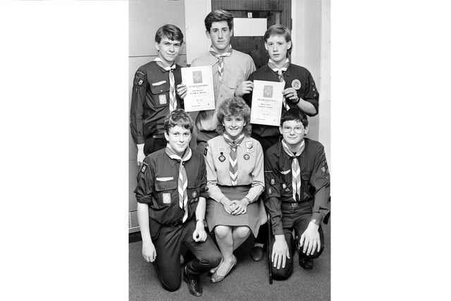 Retro pictures from the archives:1986 RAUNDS SCOUTS AWARDS