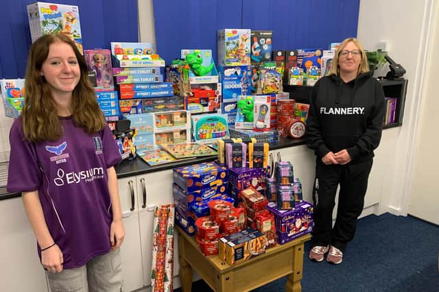 Geddington Kites Ladies Rounders Team Raise £500 for Home-Start Kettering's Christmas Appeal