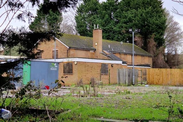 Saunders Close - Henley Centre, Kettering/National World