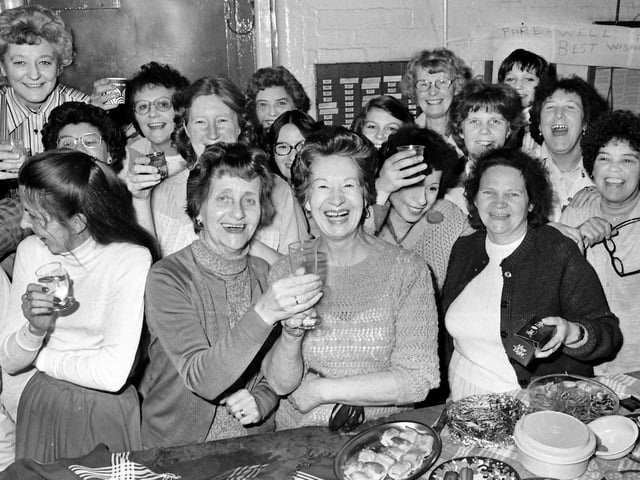 1979 WALLIS AND LINNELL FAREWELL  PARTY