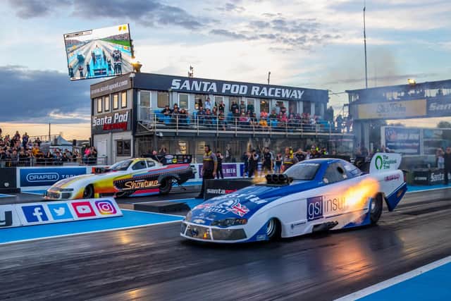 Funny Cars – Kevin Kent (near lane) v John Spuffard (Showtime)