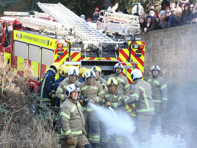 Geddington Volunteer Fire Brigade vs Northants Fire and Rescue firefighters at the annual Geddington Squirt
The Northants Fire and Rescue firefighters