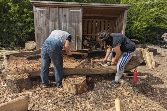 Volunteers create replica Bronze Age boats at Stanwick Lakes