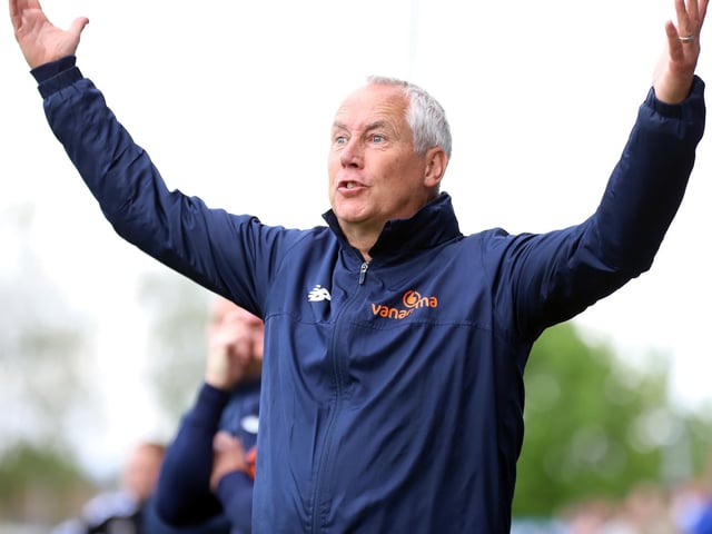 Poppies boss Ian Culverhouse gestures from the sidelines
