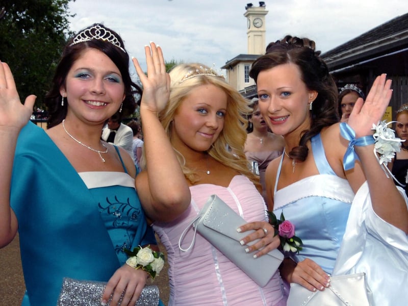 Weavers School  - Jade Earl Courtney Flynn, and Rachel Perry  July 2007