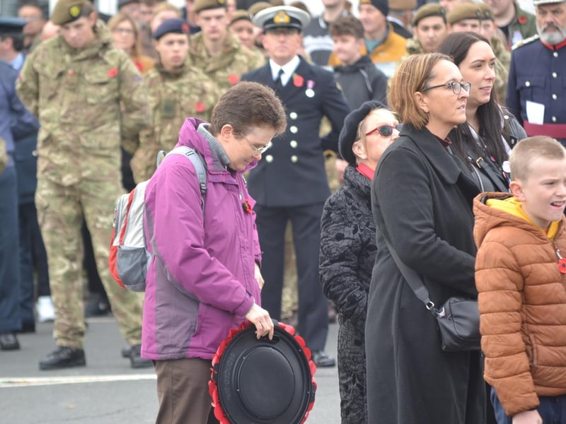 Hundreds gather at Broad Green in Wellingborough to pay respects at Remembrance Sunday service