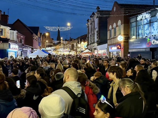 Christmas arrives in Rushden as crowd gathers in town centre for annual switch on