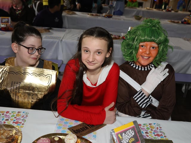 Golden ticket winners at Corby Kingswood Primary Academy:Corby children get Willy Wonka's golden tickets