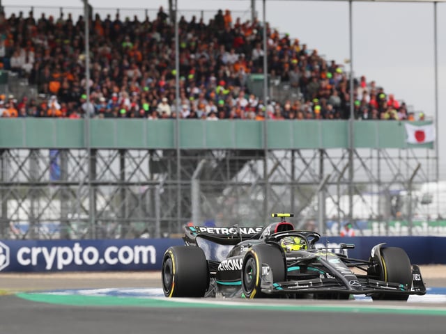Another thing we love is wheels, especially ones that spin way too fast. Formula 1 fans scramble for seats at Silverstone for the British Grand Prix each year. The annual race has been held at Silverstone as early as the 1940’s.
The Mercedes-Petronas F1 team use Brixworth as their headquarters and quality car parts are manufactured here, too.