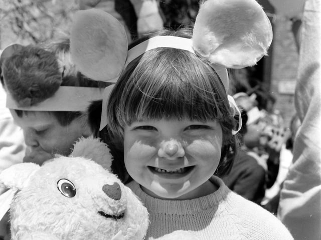 1986 EARLS BARTON CARNIVAL