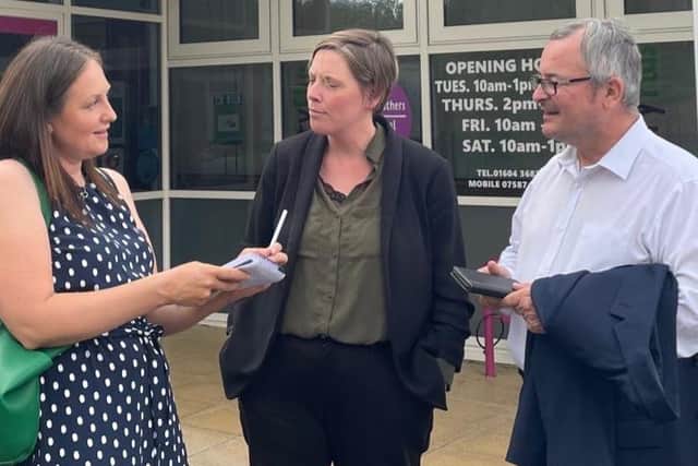 Northants Telegraph reporter Kate Cronin with MP Jess Phillips and Corby Labour candidate Lee Barron at Thrapston library. Image: NationalWorld