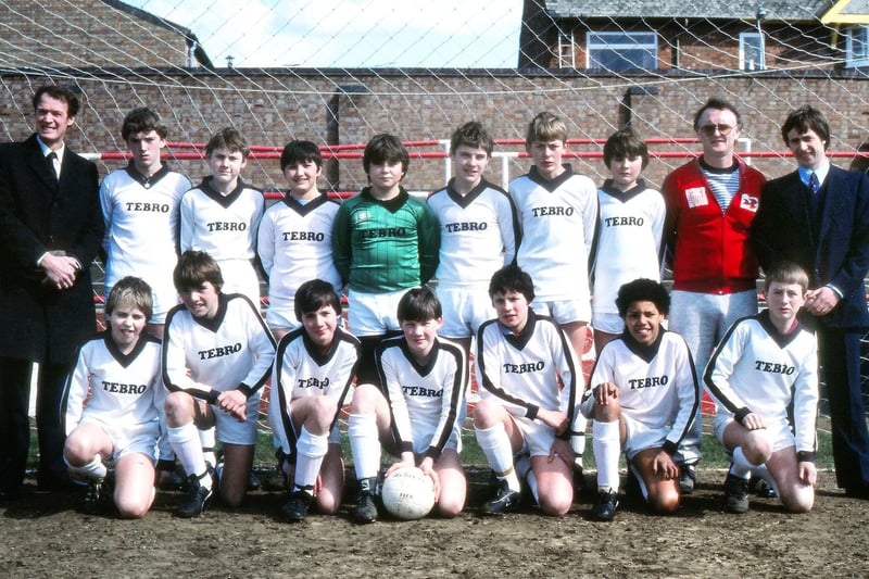 1984 and Corby Hellenic U14s line up for team shot at the Weetabix League cup finals
Nick Ward recognised his dad's team. 
Iain Pearson has named as many players as possible back row L-R ?? Ally Reid, Duncan Collis, Tony Fargnoli, Nick Aston, Gary Brown, Iain McHugh, Paul Gallagher, Willie McCowatt (asst) Kenny Ward (manager). Front Row l-r Ray Ward Mark Kristunis, Peter McAllister, Alan Hall, Colin Scott, James Williams and Stevie Farr