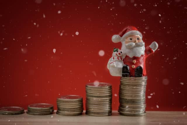 Are you eligible for the Christmas Bonus scheme? (Photo: Shutterstock)
