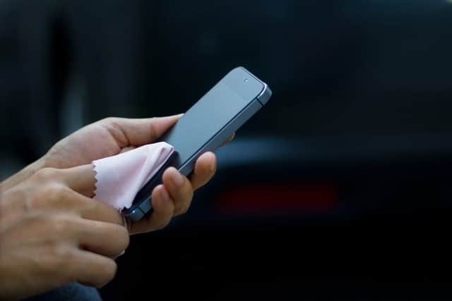 This is how to safely disinfect your phone (Photo: Shutterstock)