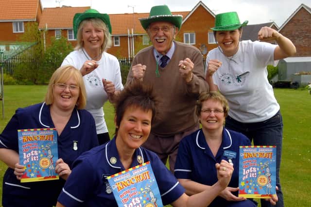Publicising an It's a Knockout event with Sonya Gavin, Lesley Oldershaw, Cathy Langtree, Julia Rattigan and Jodie Jelley in 2009