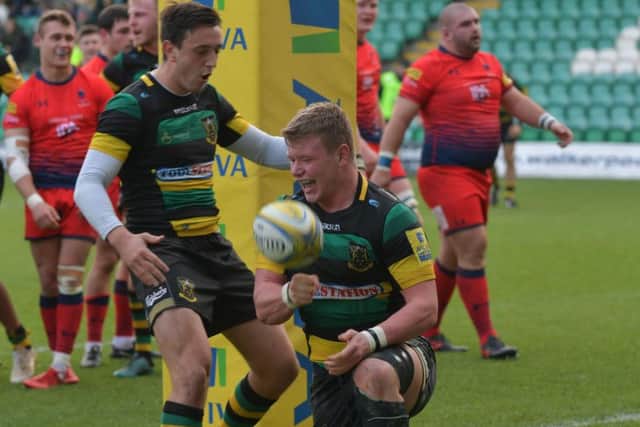 Reece Marshall scored for the Wanderers against Worcester (pictures: Dave Ikin)