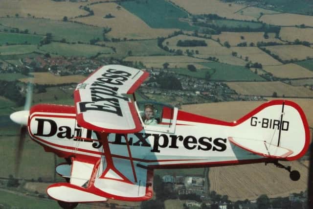 Andy in the Daily Express flying team NNL-180129-130908005