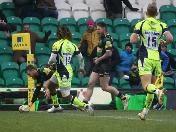 Rob Horne scored Saints' second try against Sale (pictures: Sharon Lucey)