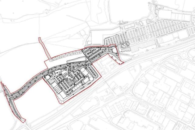 The proposed development, outlined in red, next to the current Rushden Lakes site. NNL-180313-123952005