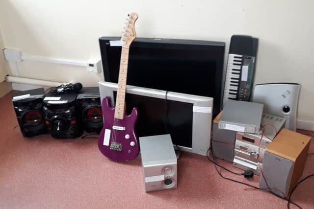 The seized equipment. NNL-180320-124207005