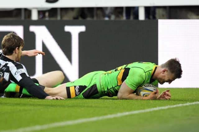Rob Horne scored Saints' second try (pictures: Sharon Lucey)