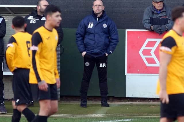 AFC Rushden & Diamonds boss Andy Peaks