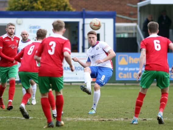 Ben Farrell scored the crucial penalty to earn AFC Rushden & Diamonds a 1-0 win over AFC Dunstable at Hayden Road