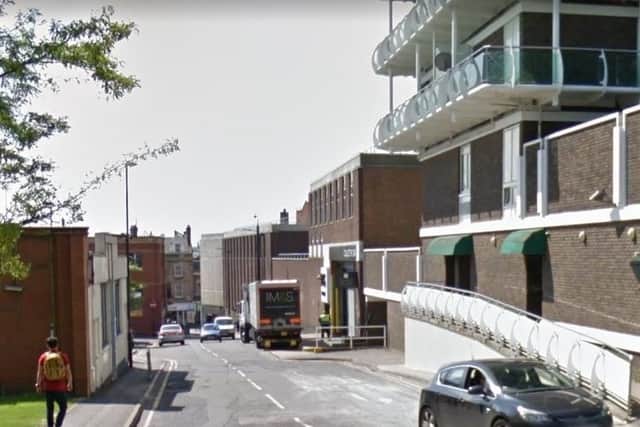 The incident happened in Wellington Street.