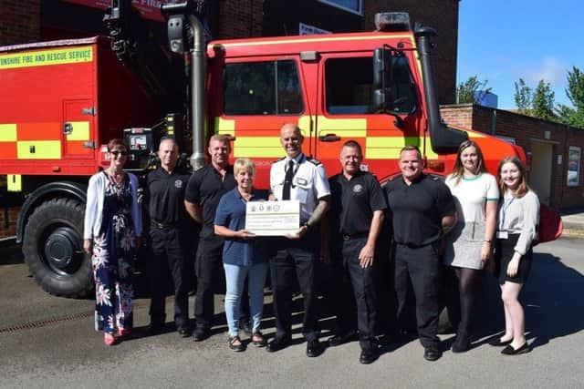 The cheque presentation