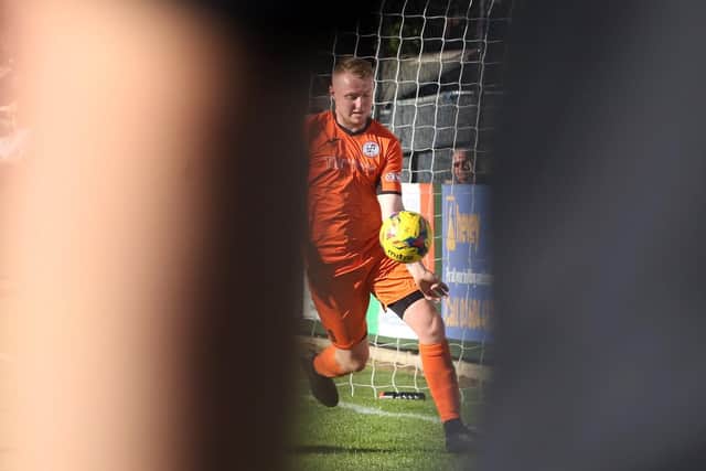 Diamonds were convinced they should have had a penalty for this apparent handball