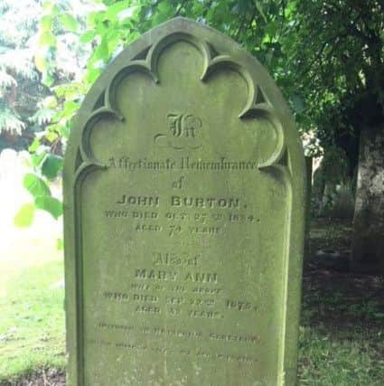 Pte Burton's grave. NNL-181010-103459005