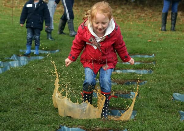 Puddle Jumping: Kettering: Wicksteed Park, Puddle jumping competition 

Wednesday October 26 2016 NNL-161026-180854009