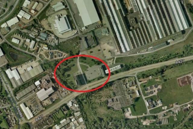Deer Park was planned for this site. Weldon Road runs through the centre of the picture from left to right and the steelworks sheds are in the top right of the picutre. NNL-190601-204158005
