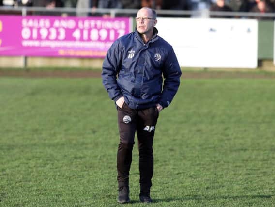 AFC Rushden & Diamonds manager Andy Peaks