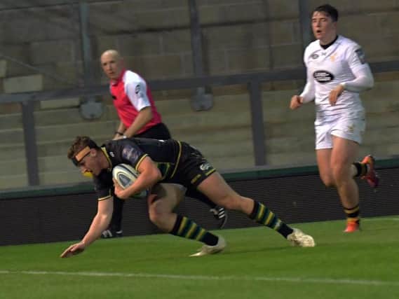Tom Emery scored the Wanderers' opening try (pictures: Dave Ikin)