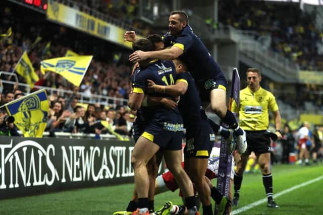 Clermont scored eight tries on their way to a big win against Saints
