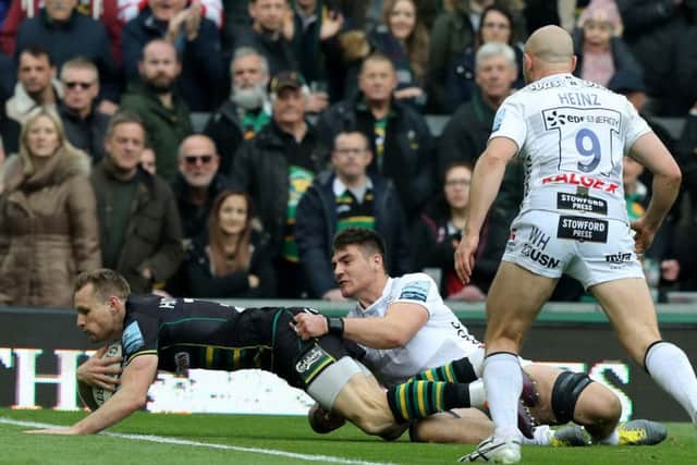 Rory Hutchinson scored a superb try for Saints but it wasn't enough to salvage a losing bonus point