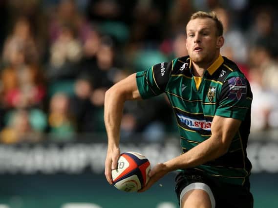 Rory Hutchinson will start at full-back against Saracens