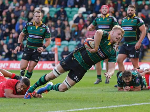 Francois van Wyk (right) watches on as David Ribbans scores for Saints against Saracens